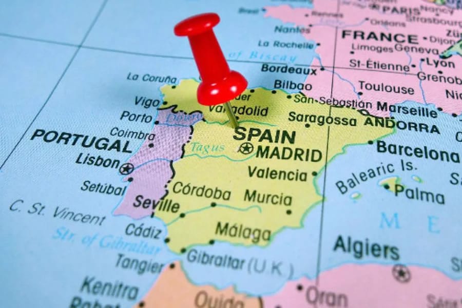 Gentilicios en España